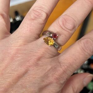 925 Sterling Silver Garnet and Citrine Ring SZ 7 ❤️
